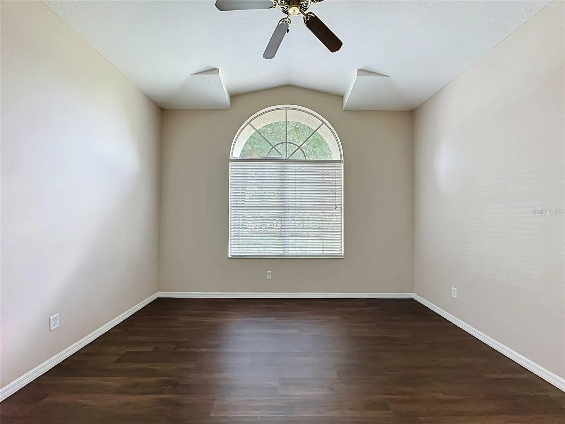 468 Pinewood Drive Davenport FL 33896
