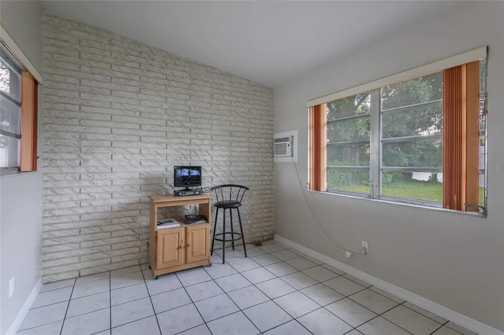 6518 Walton Way Tampa FL 33610