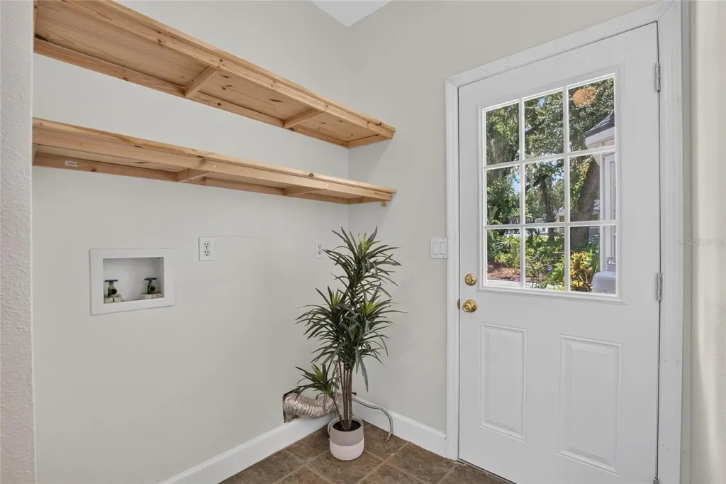 1701 Cottage Oaks Court Brandon FL 33510