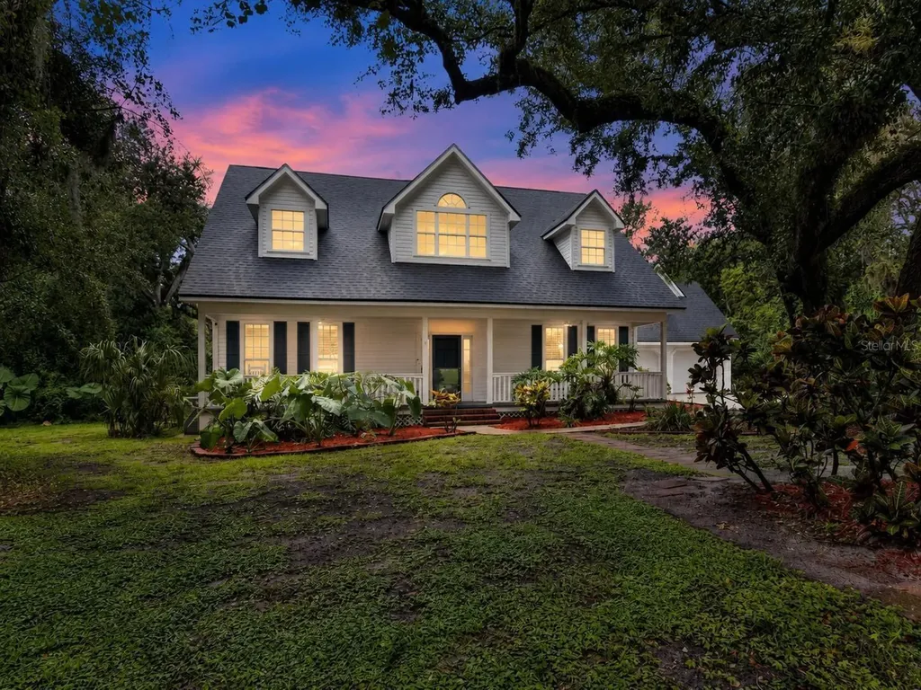 1701 Cottage Oaks Court Brandon FL 33510