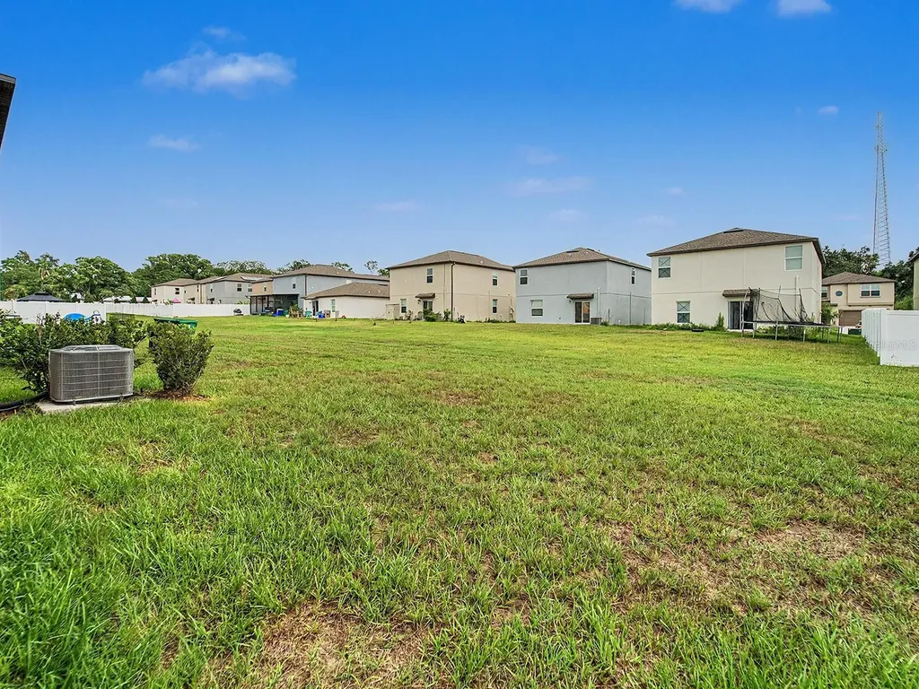 36420 Garden Wall Way Zephyrhills FL 33541