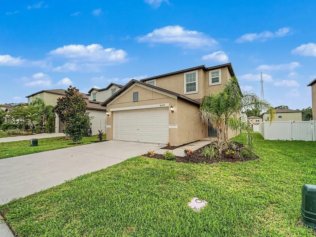 36420 Garden Wall Way Zephyrhills FL 33541