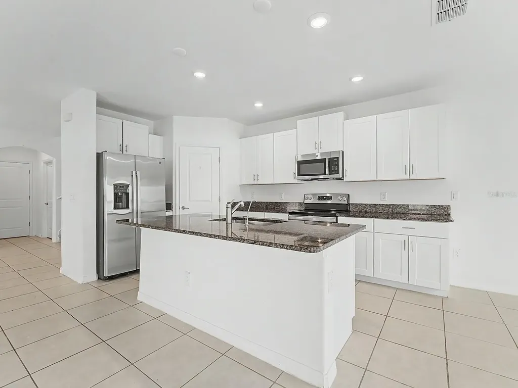 36420 Garden Wall Way Zephyrhills FL 33541