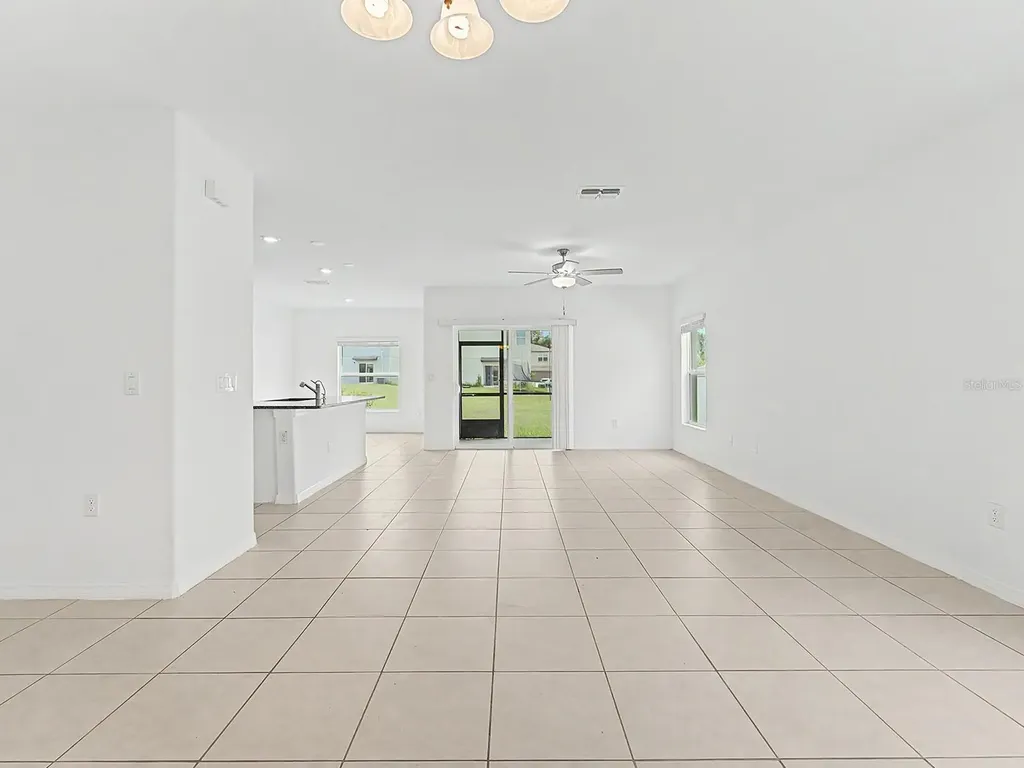 36420 Garden Wall Way Zephyrhills FL 33541