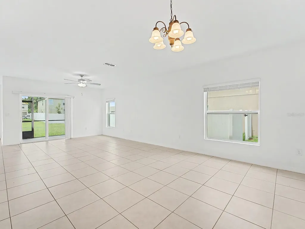 36420 Garden Wall Way Zephyrhills FL 33541