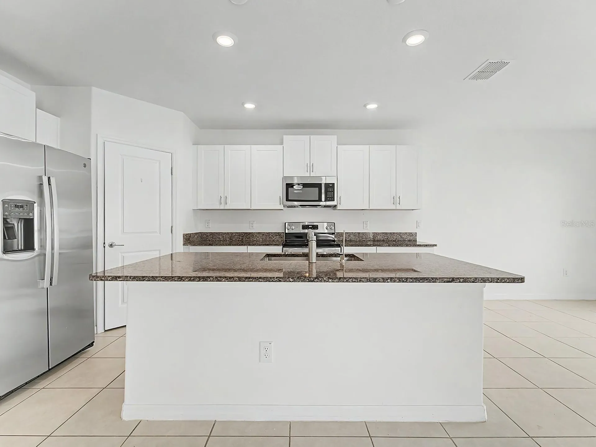 36420 Garden Wall Way Zephyrhills FL 33541