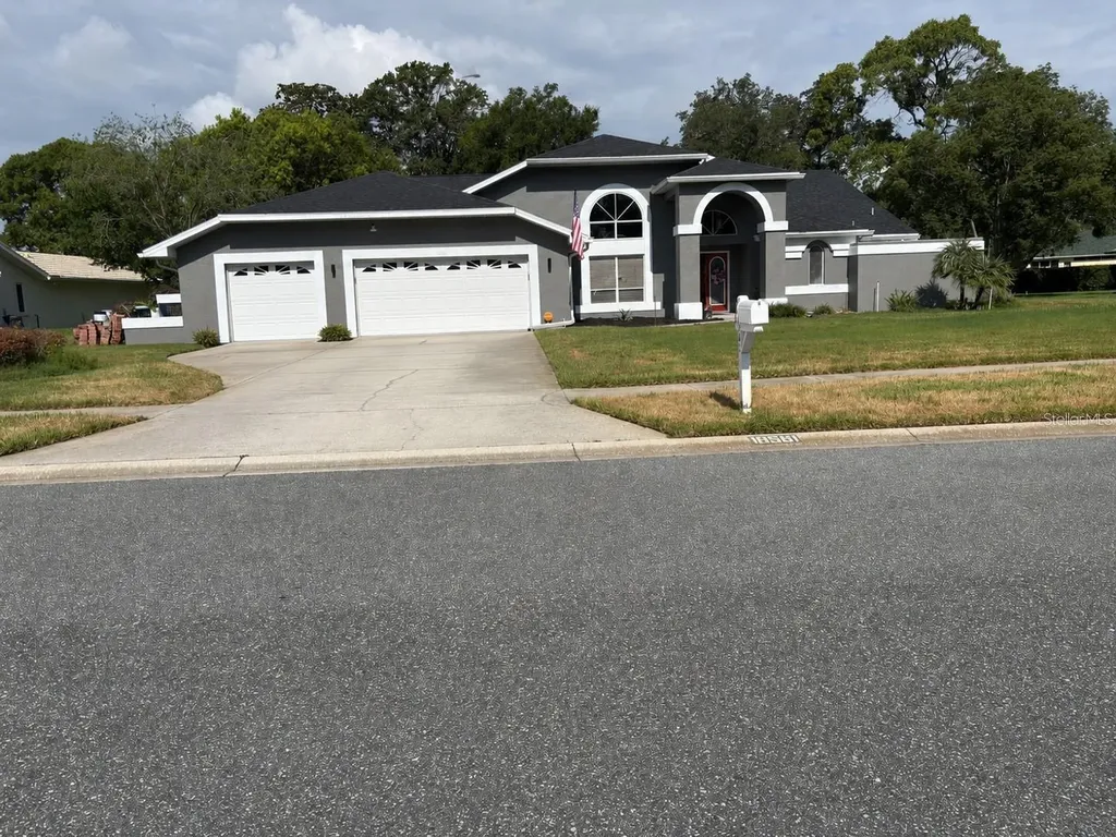 18561 Winding Oaks Boulevard Hudson FL 34667