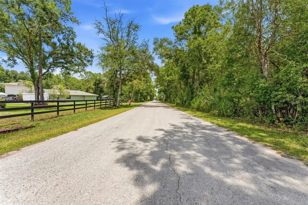 Raven Brook Road Wesley Chapel FL 33544