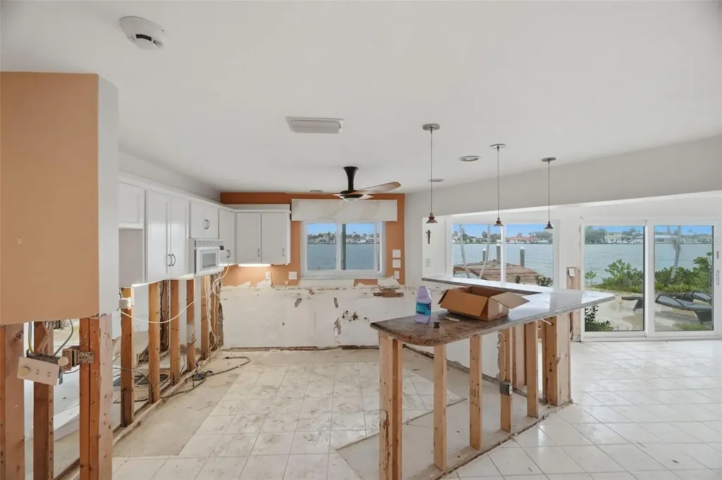 5810 Bahama Way S St Pete Beach FL 33706