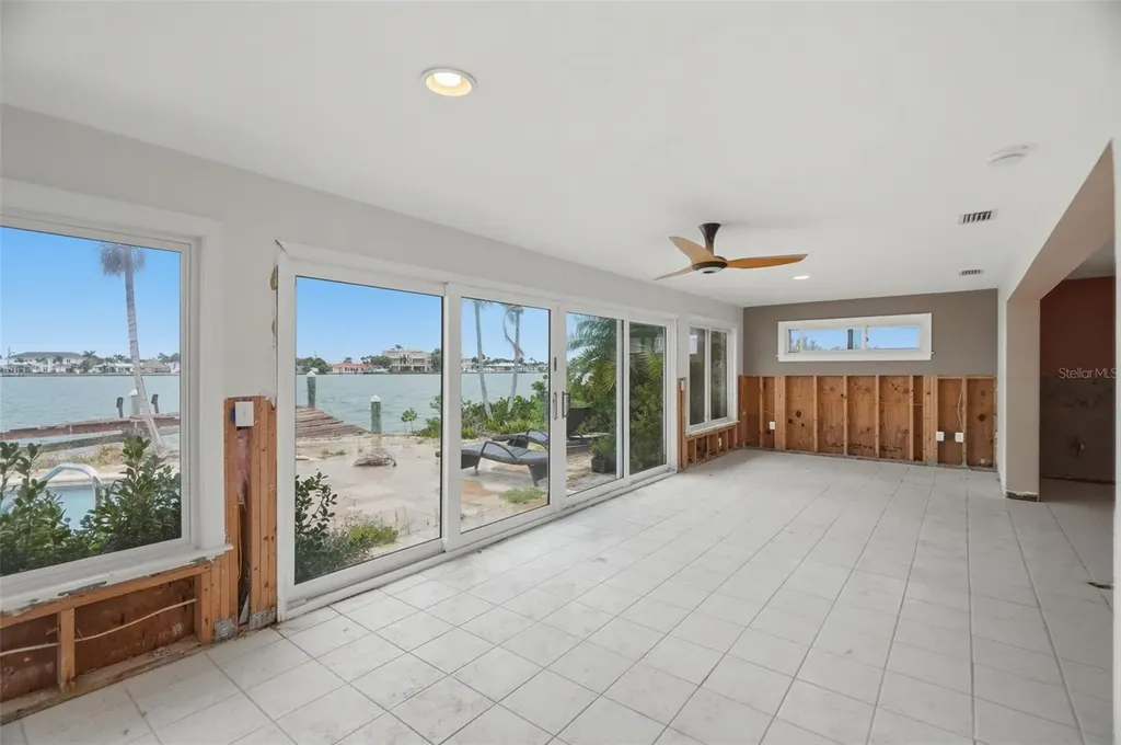 5810 Bahama Way S St Pete Beach FL 33706