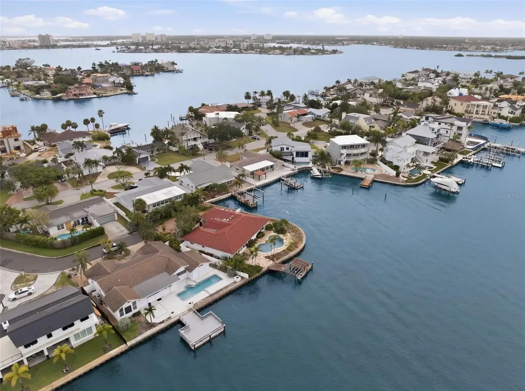 5810 Bahama Way S St Pete Beach FL 33706