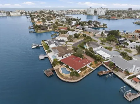 5810 Bahama Way S St Pete Beach FL 33706