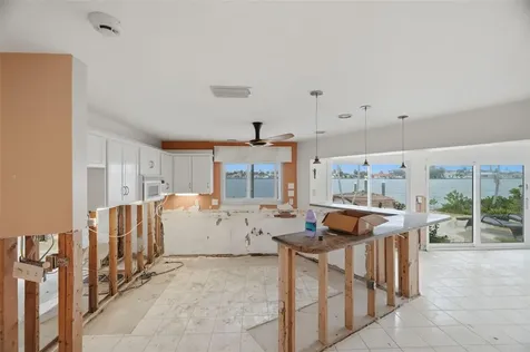 5810 Bahama Way S St Pete Beach FL 33706