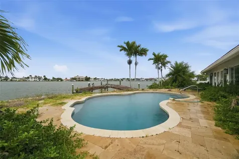 5810 Bahama Way S St Pete Beach FL 33706