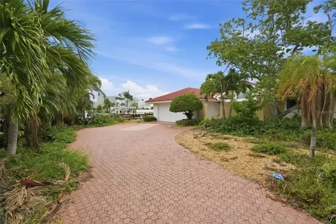 5810 Bahama Way S St Pete Beach FL 33706