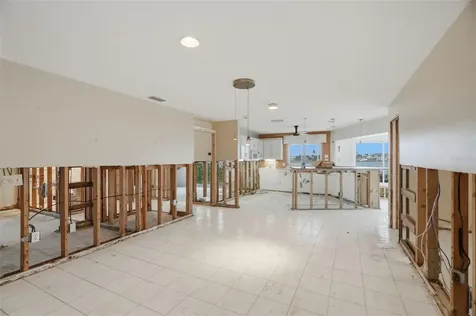 5810 Bahama Way S St Pete Beach FL 33706