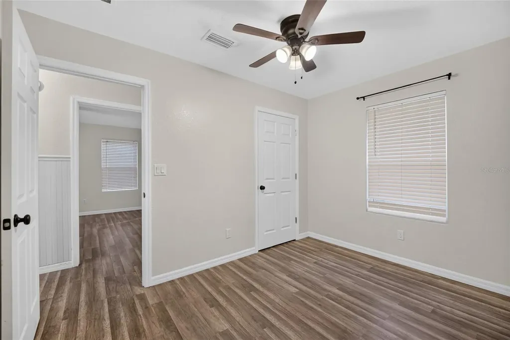 16640 SE 59th Place Ocklawaha FL 32179