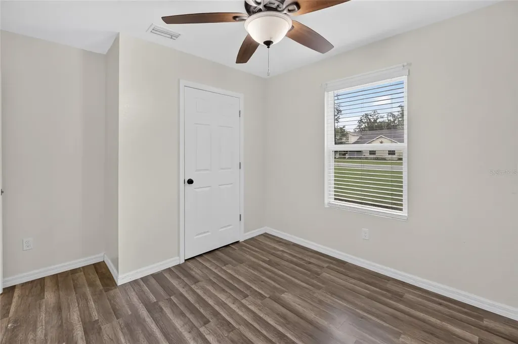 16640 SE 59th Place Ocklawaha FL 32179