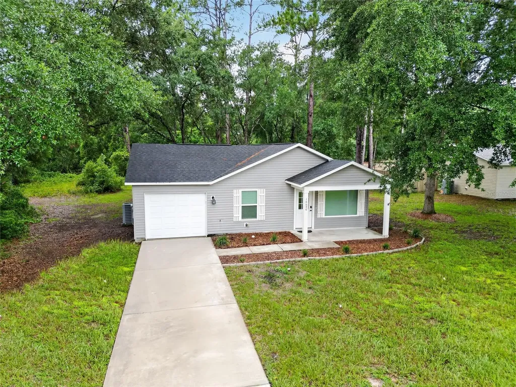 16640 SE 59th Place Ocklawaha FL 32179