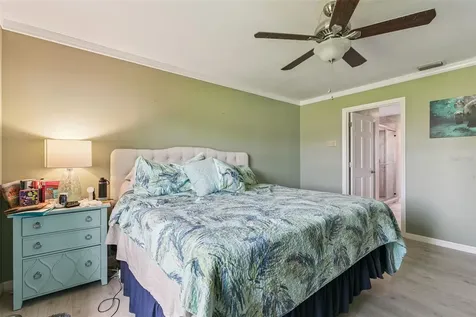 4 Bass Lake Drive Debary FL 32713