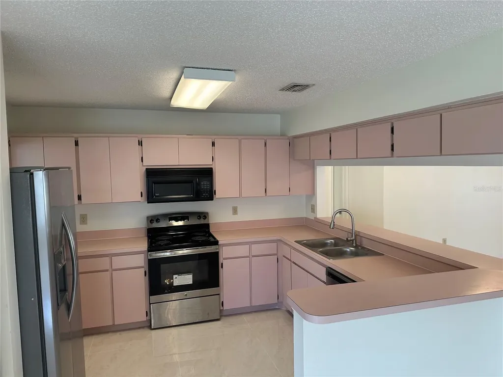 5915 Taywood Drive Tampa FL 33624
