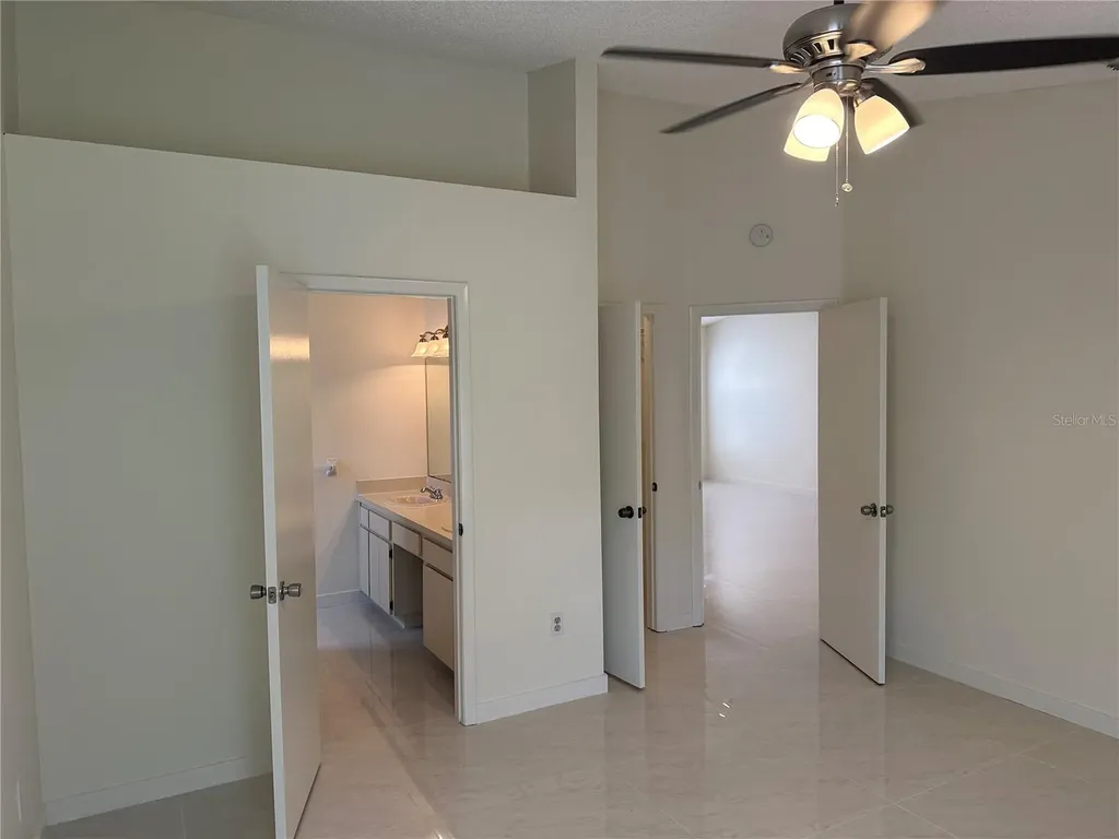 5915 Taywood Drive Tampa FL 33624