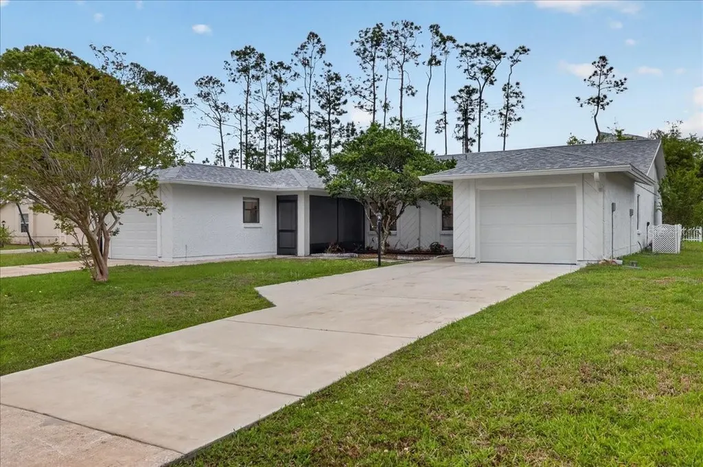 10 Bren Mar Lane Palm Coast FL 32137