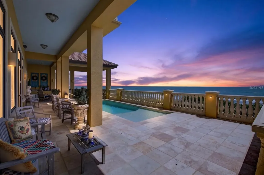35 Calle Del Sur Palm Coast FL 32137