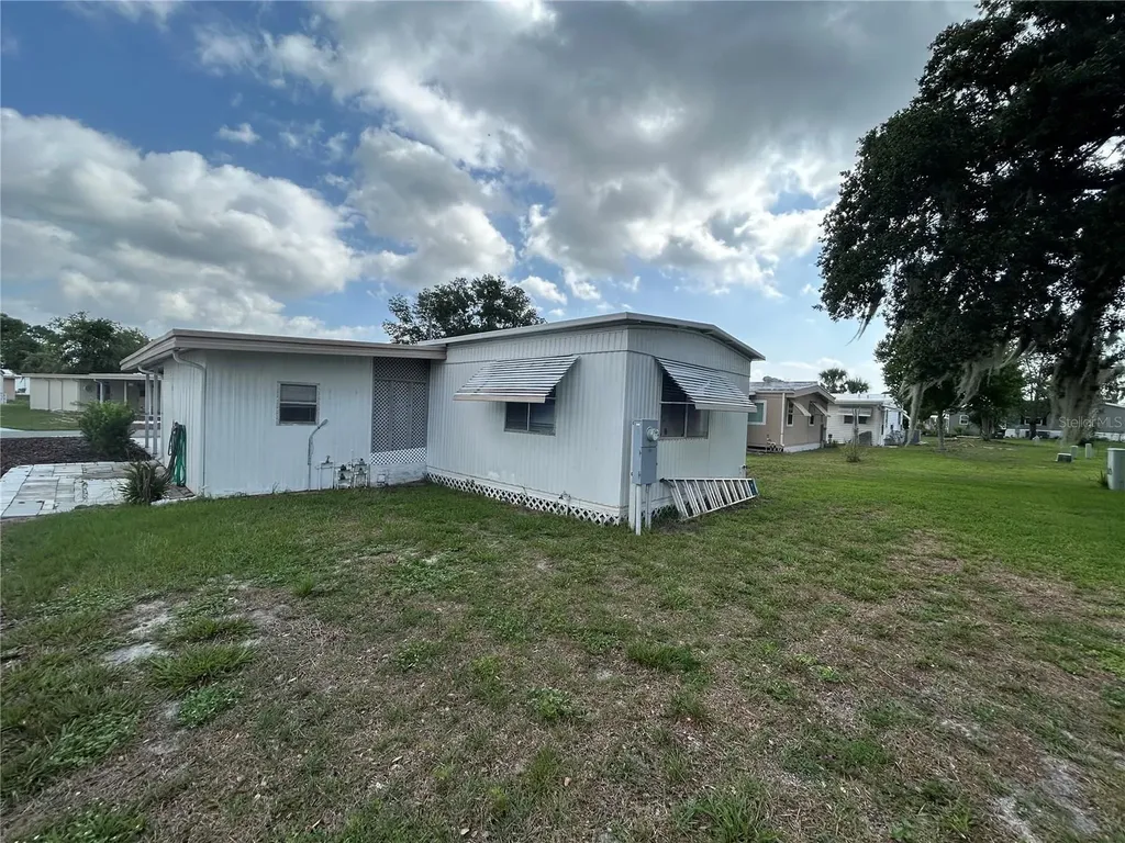 131 Malayon Way Leesburg FL 34788