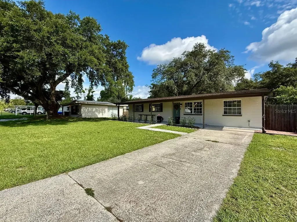 801 W 114th Avenue Tampa FL 33612