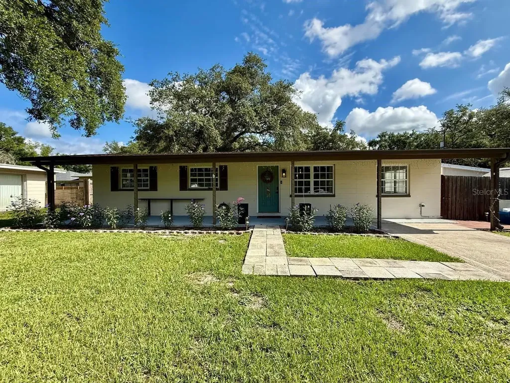 801 W 114th Avenue Tampa FL 33612