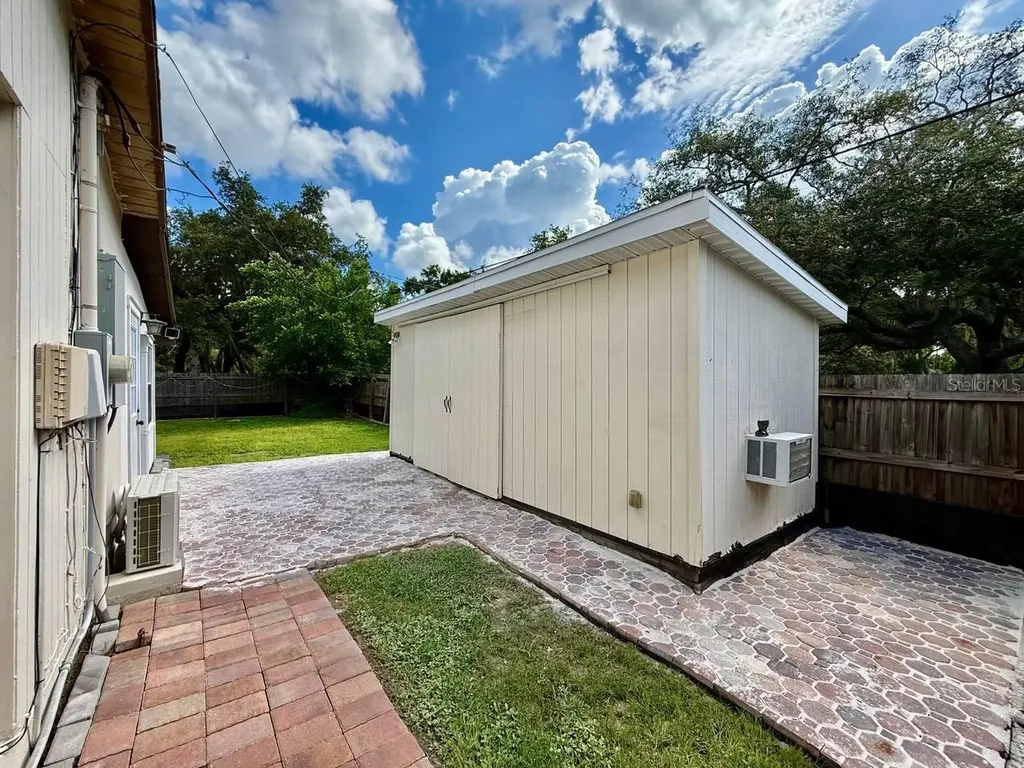 801 W 114th Avenue Tampa FL 33612
