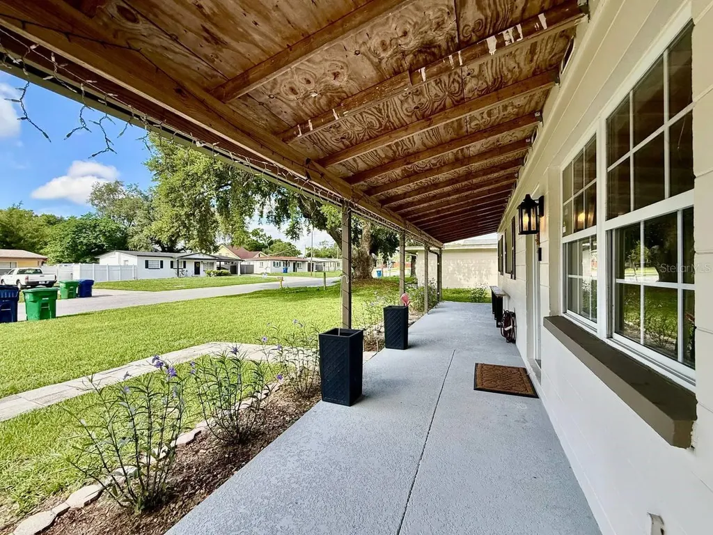 801 W 114th Avenue Tampa FL 33612