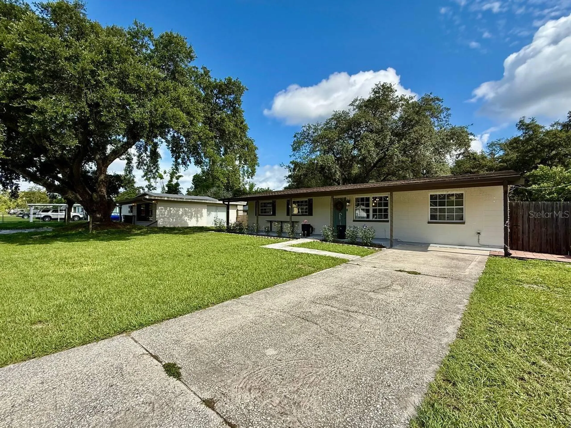 801 W 114th Avenue Tampa FL 33612