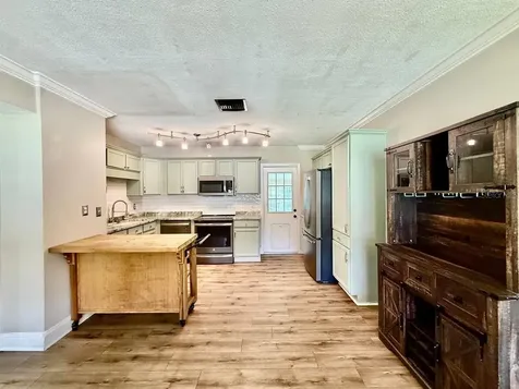 801 W 114th Avenue Tampa FL 33612