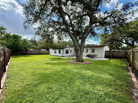 801 W 114th Avenue Tampa FL 33612