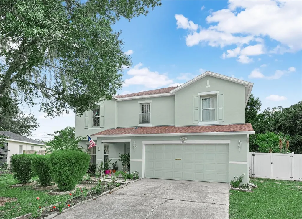 7448 Hunters Greene Circle Lakeland FL 33810
