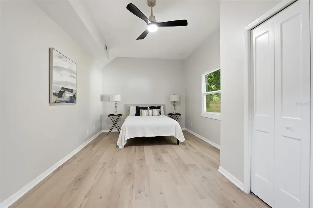 809 Woodcrest Avenue Clearwater FL 33756