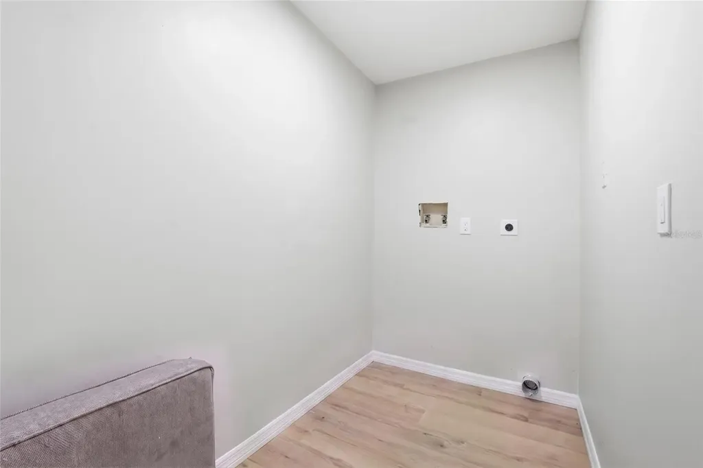 809 Woodcrest Avenue Clearwater FL 33756