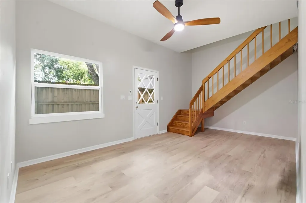 809 Woodcrest Avenue Clearwater FL 33756