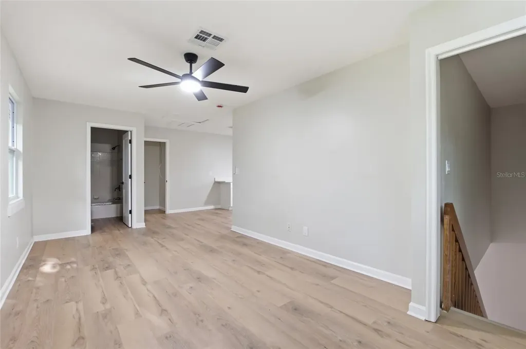 809 Woodcrest Avenue Clearwater FL 33756