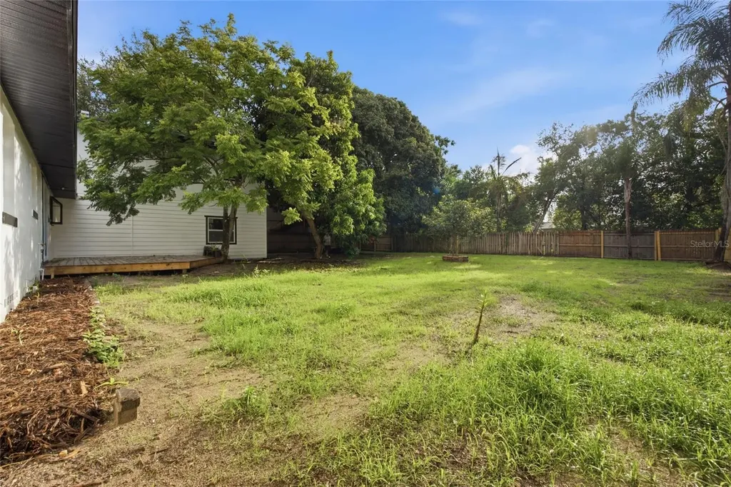 809 Woodcrest Avenue Clearwater FL 33756