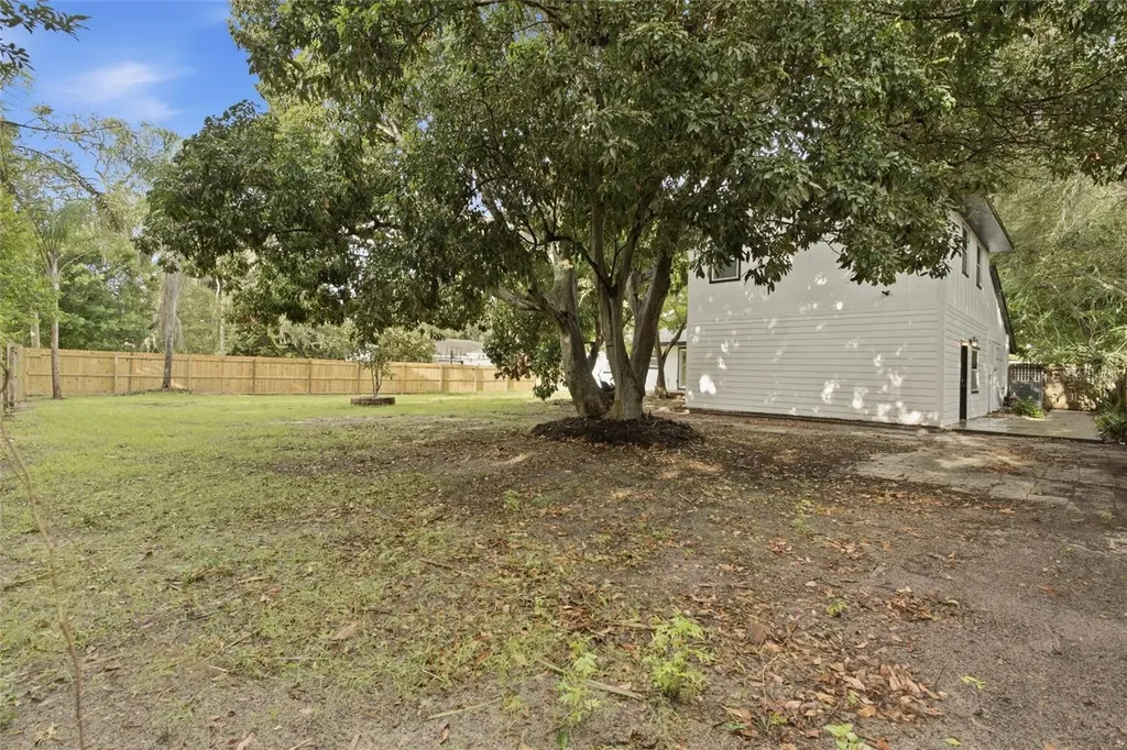 809 Woodcrest Avenue Clearwater FL 33756
