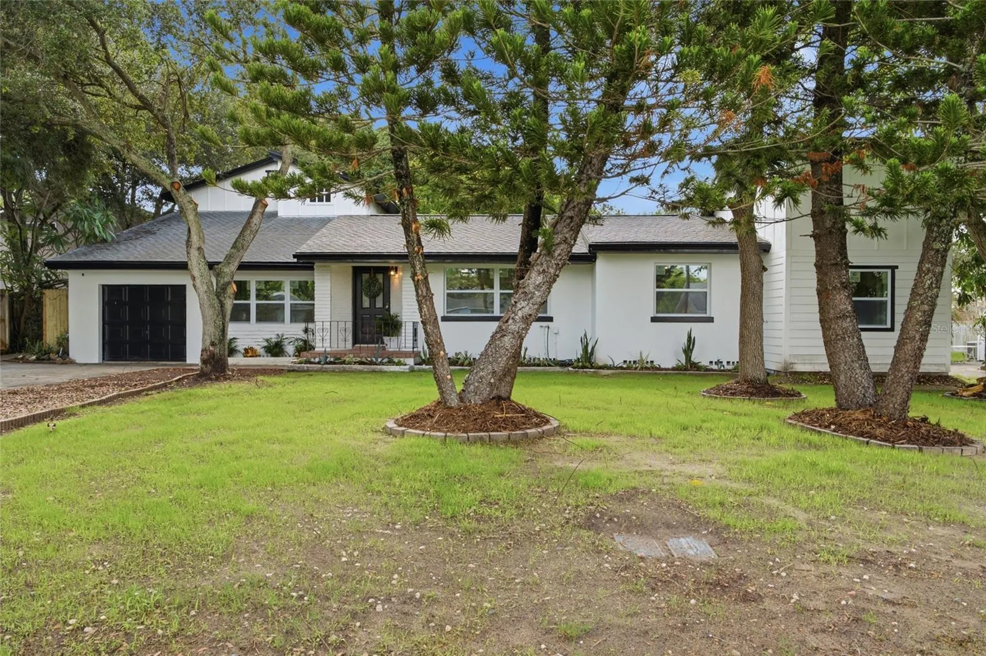 809 Woodcrest Avenue Clearwater FL 33756