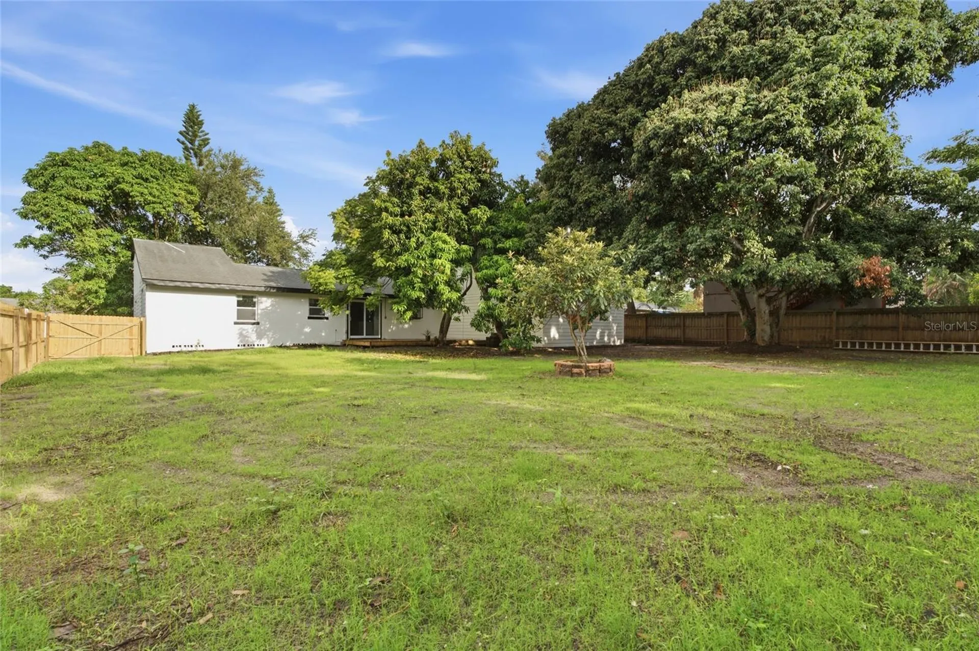 809 Woodcrest Avenue Clearwater FL 33756