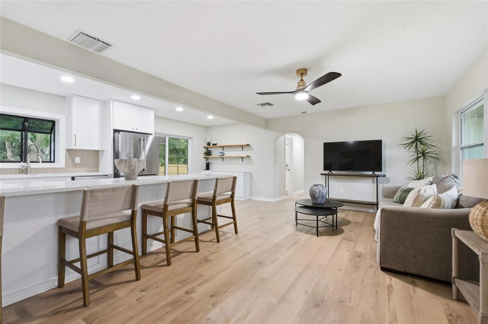 809 Woodcrest Avenue Clearwater FL 33756