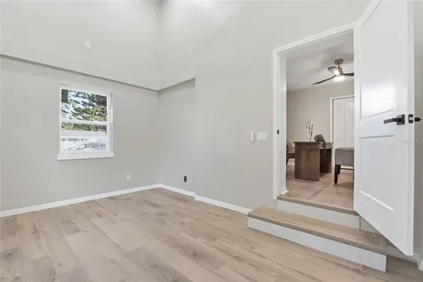 809 Woodcrest Avenue Clearwater FL 33756