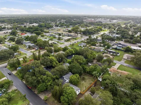809 Woodcrest Avenue Clearwater FL 33756