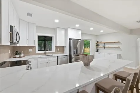 809 Woodcrest Avenue Clearwater FL 33756
