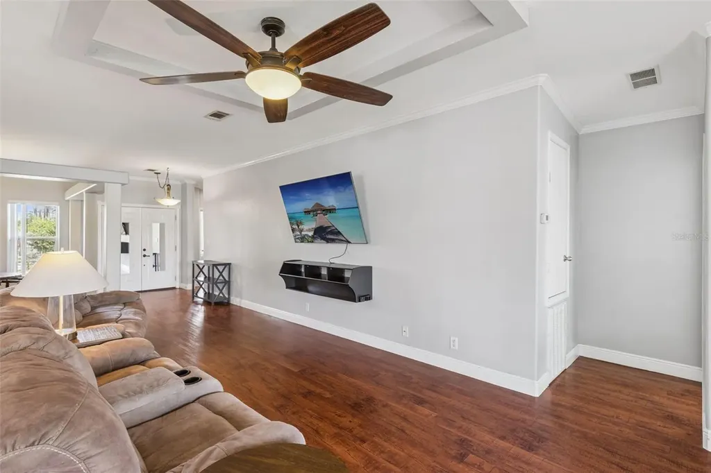 653 Lake Mobile Drive Altamonte Springs FL 32701
